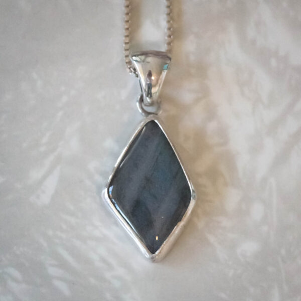 Labradorite - Image 2